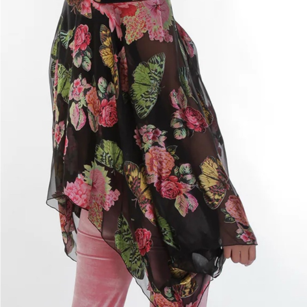 New Natalie Baroni Floral & Butterflies Black Kimono Top Size Medium/Large NWOT - Picture 4 of 9